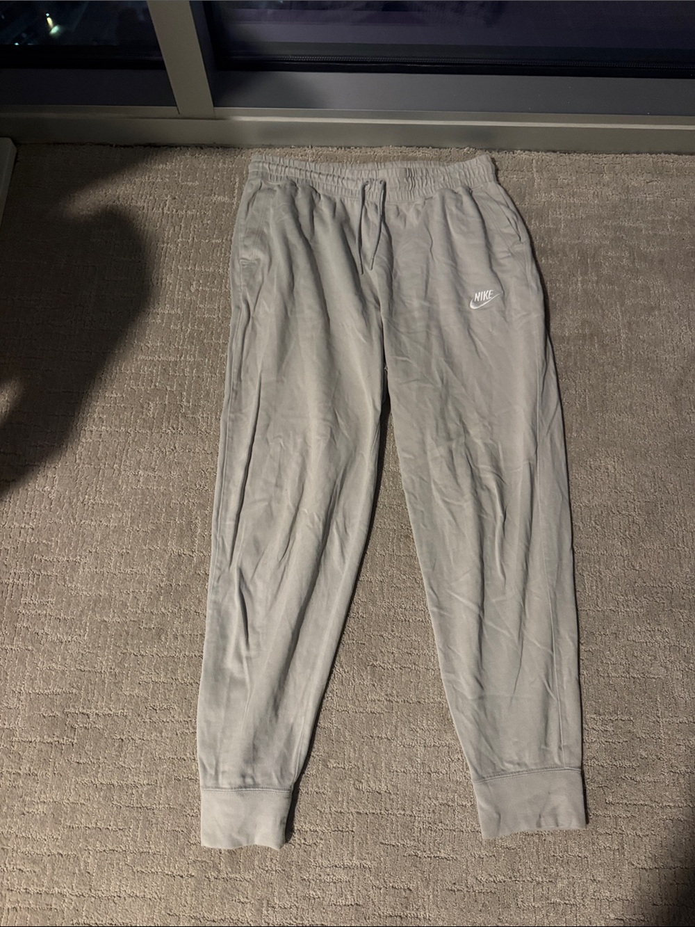 Nike Light Gray Men's Fleece Joggers - Picture 1 of 1